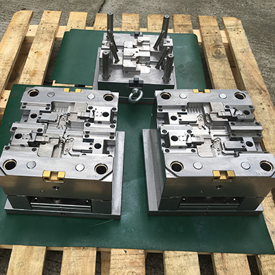 customized terminal mould for auto plastic parts 01 215 2b